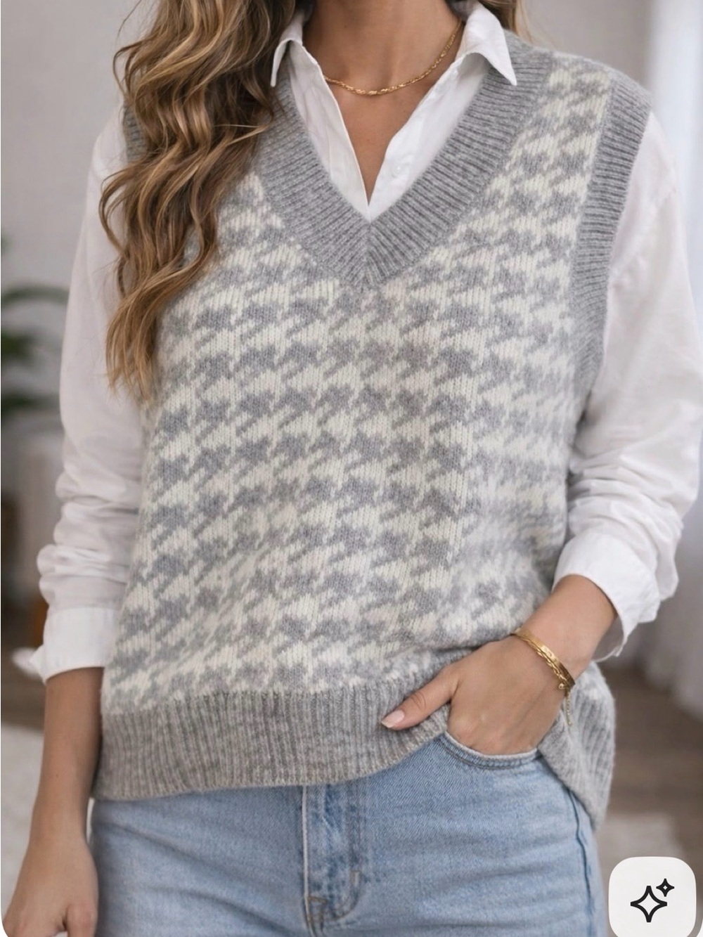 Abercrombie & Fitch Gray Houndstooth V-Neck Sweater Vest